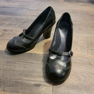 Mudd Oxford Wingtip Maryjane Heels